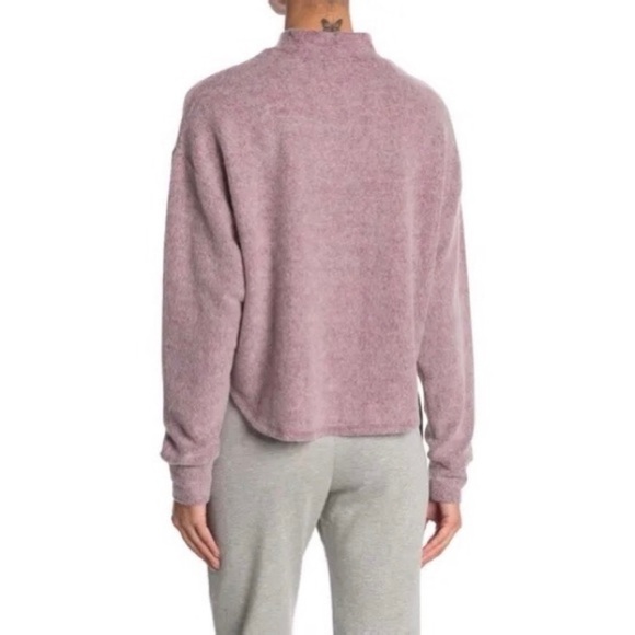 🏷️ 4/$25 NWT Socialite Super Soft Brushed Mock Neck Pullover Sweater in Wine M - Picture 2 of 7